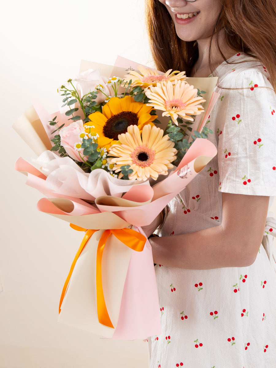 Joyce Sunflower, Pink Roses, Gerbera Daisy Hand Bouquet Flower Sugar