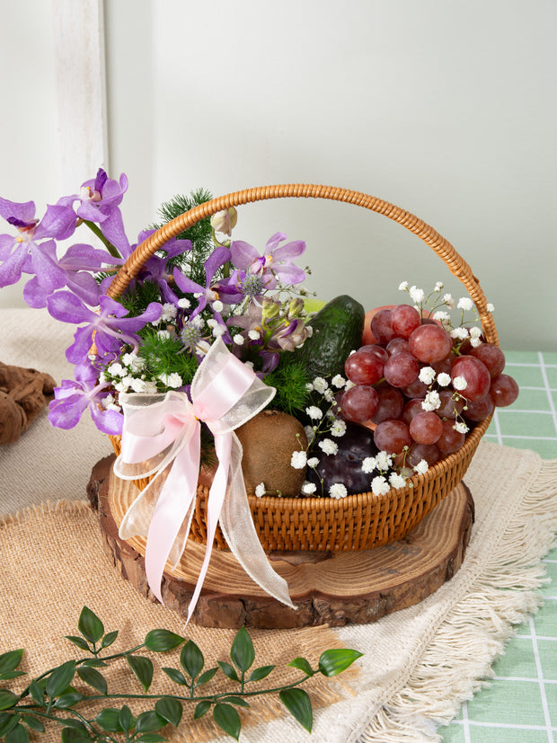 Royale Radiance Fruit Basket