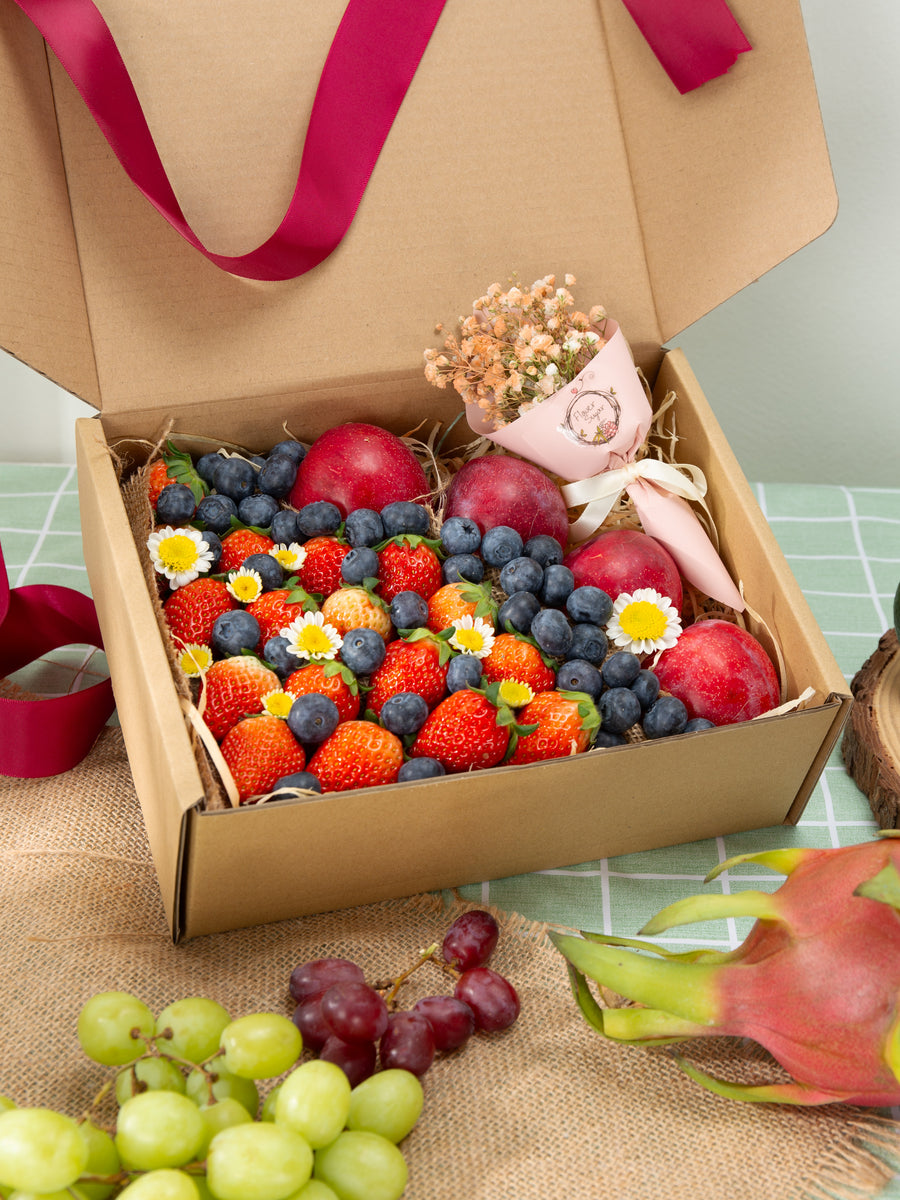Berry Fruit Box | Strawberry, Blueberry, Plum – Flower Sugar