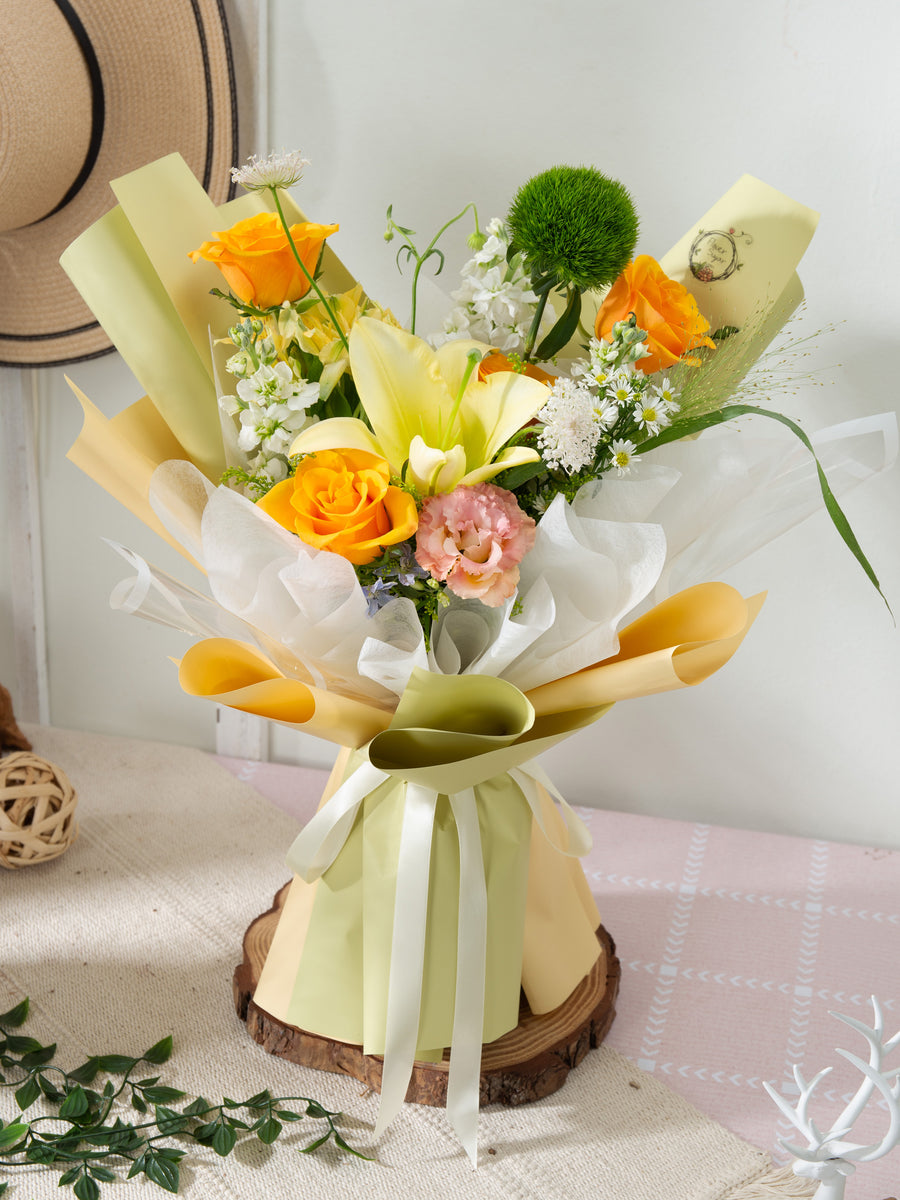 Tropical Isle | Yellow Lily, Orange Rose, White Matthiola Bouquet ...