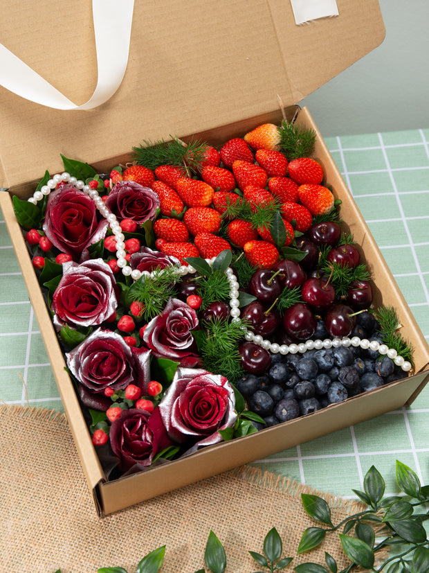 Very Berry Fruit Box (L)