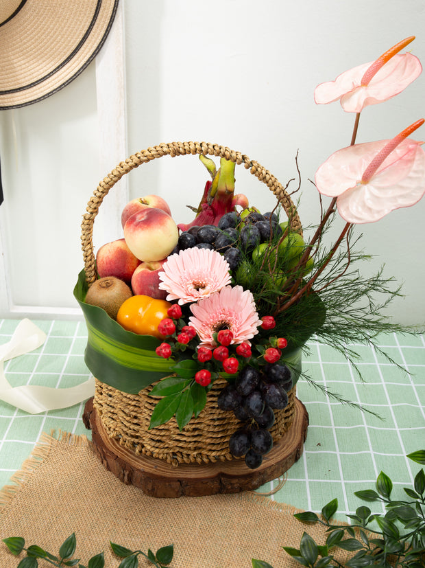 Warm Delight Fruit Basket