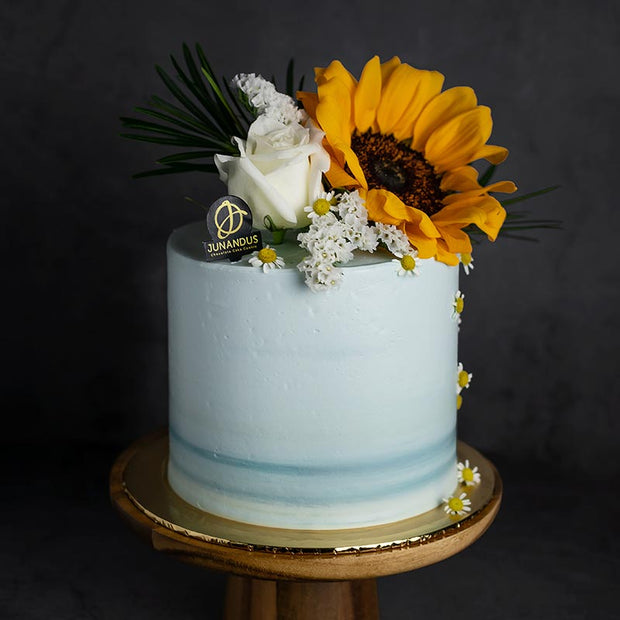 Desly Floral Cake