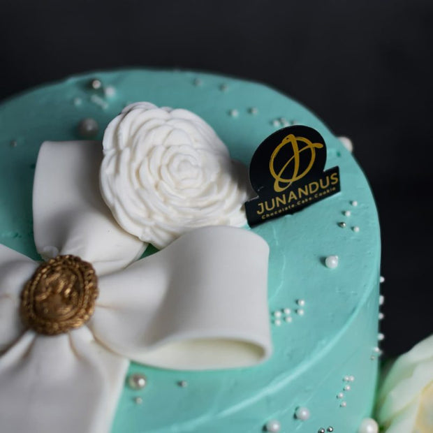 Elegant Tiffany Designer Cake